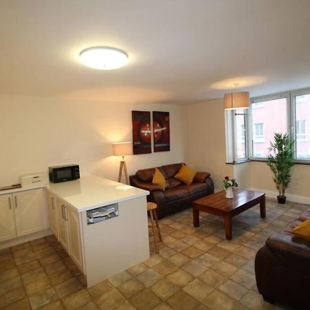 Large 3 Bed, Galway City Centre Apartment Exterior photo