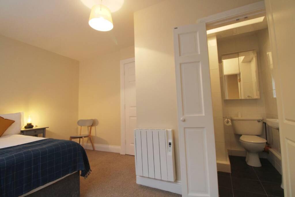 Large 3 Bed, Galway City Centre Apartment Exterior photo