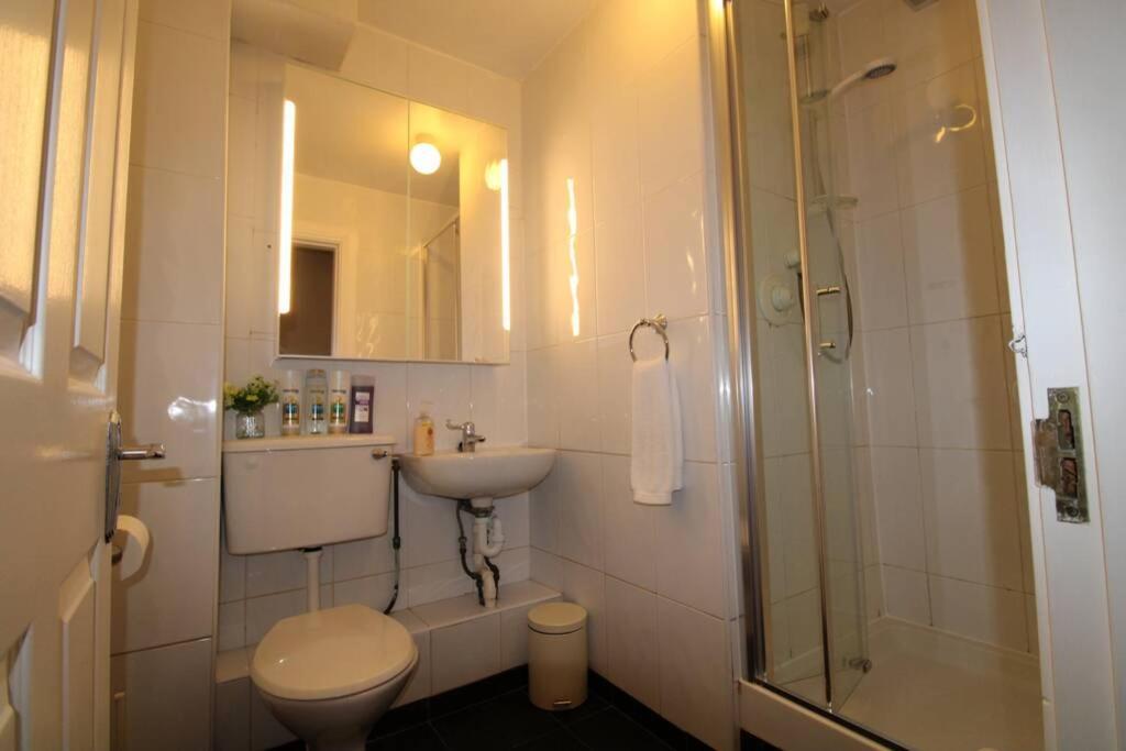 Large 3 Bed, Galway City Centre Apartment Exterior photo
